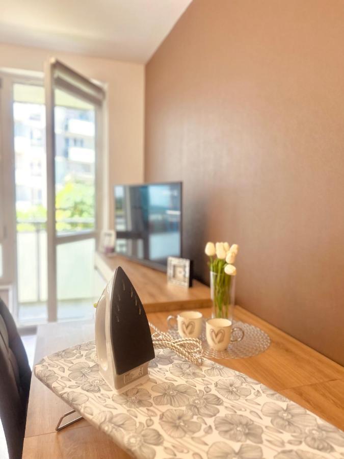 Downtownapartments Andy Air-Conditioned, Underground Parking Available 热舒夫 外观 照片